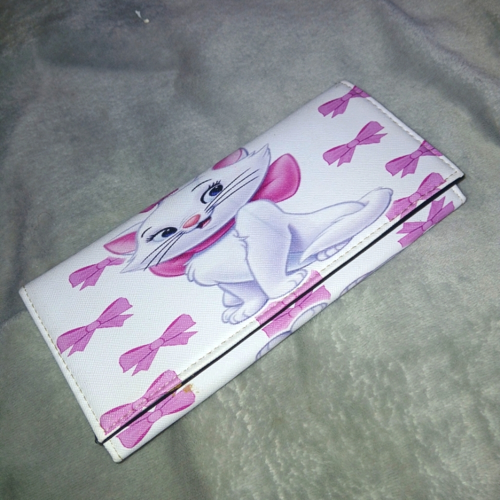 White and Pink Disney "Marie" Wallet